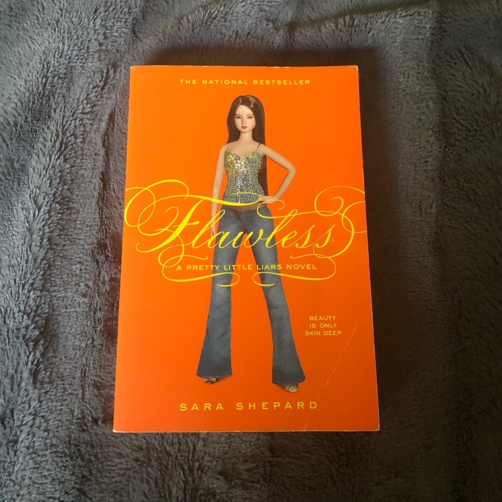 Flawless: Pretty Little Liars Novel 💰3 for $15💰